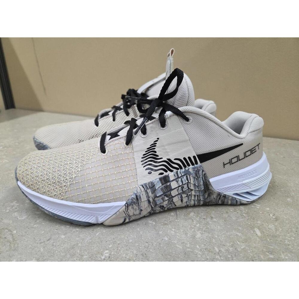 Nike React Metcon 8 By PIERRE HOUDET DV2271-900 Men’s 11 Tan/White Lock Laces - Picture 1 of 6